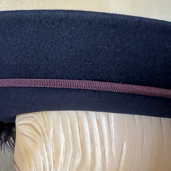 SEDUCTIVE 1940s\' NAVY WIDE BRIM HAT + PURPLE GROSGRAIN TRIM & OSTRICH FEATHER main image 15